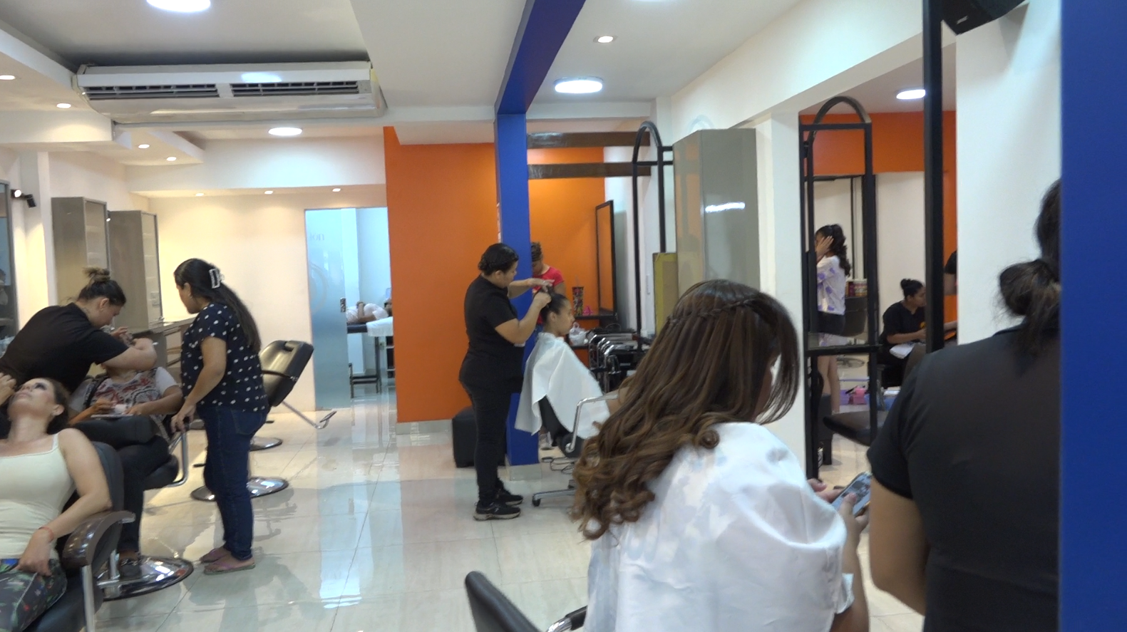 SALÓN DE BELLEZA